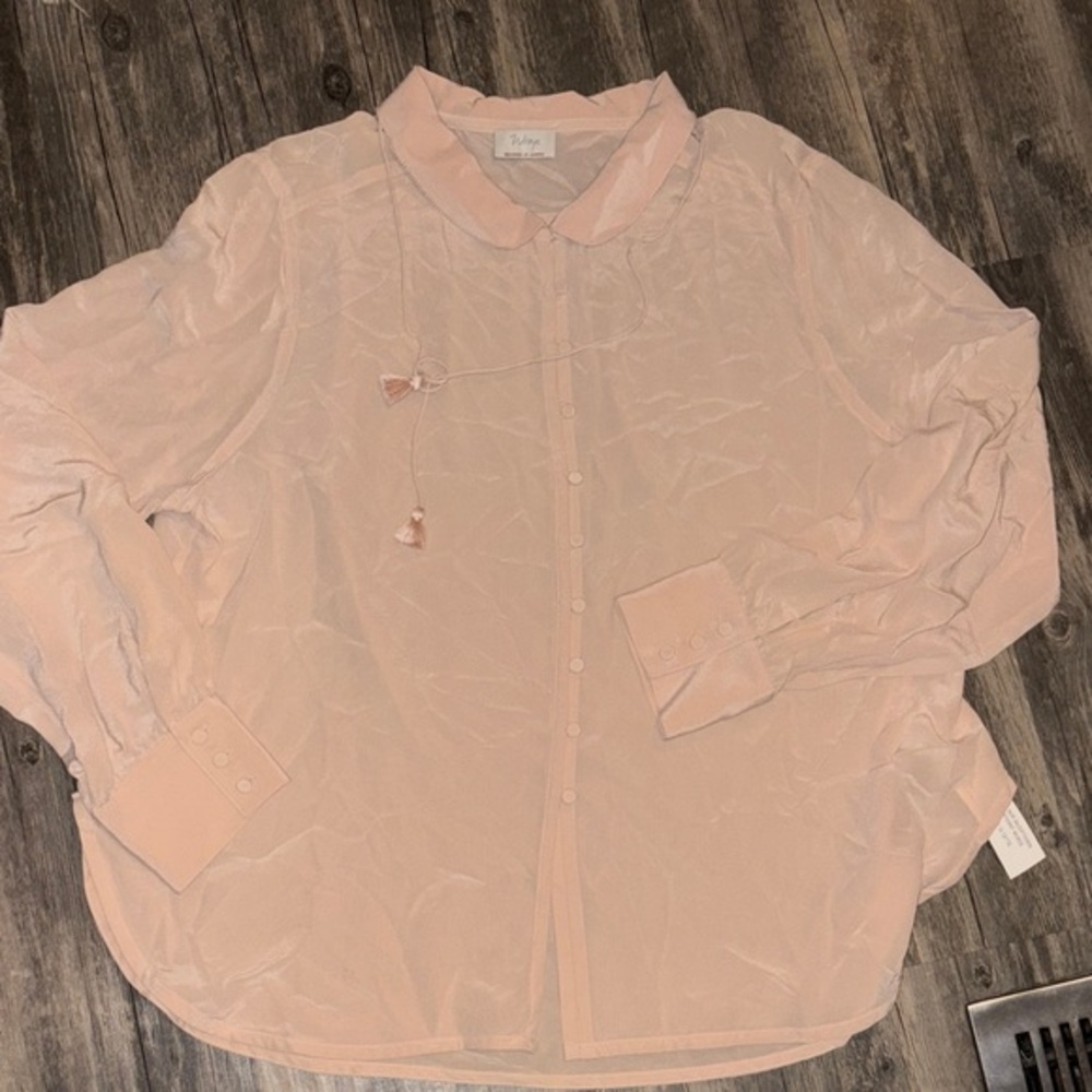 Wrap London 100 silk woman’s NWT tan blouse 
Size 18